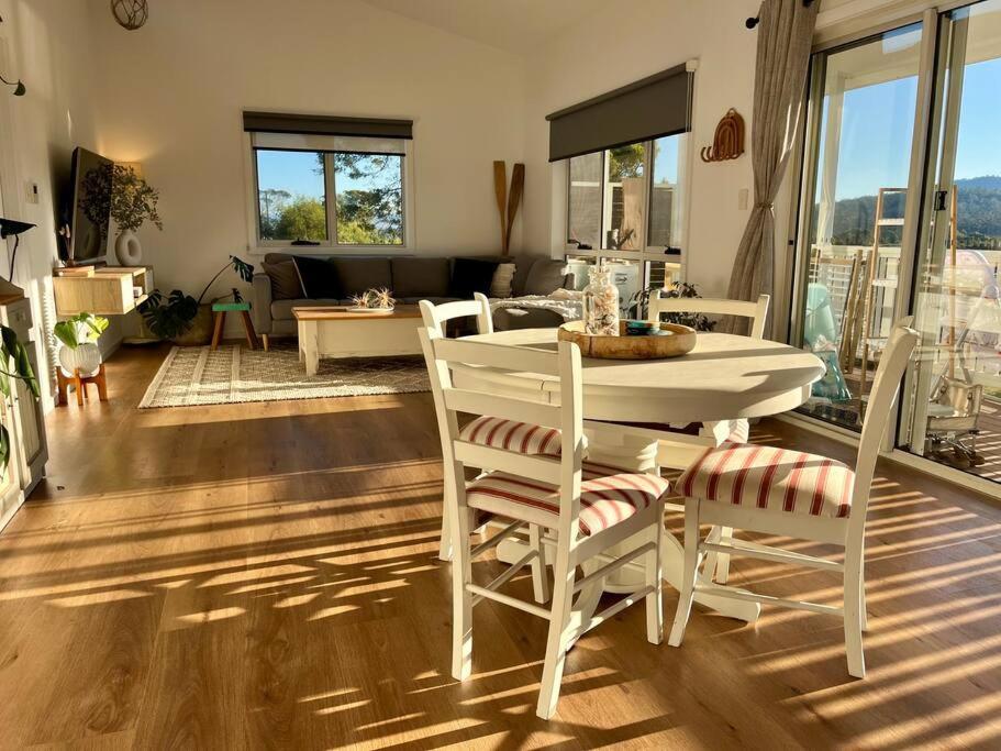 Viola - Seaside Retreat Villa Coles Bay Dış mekan fotoğraf